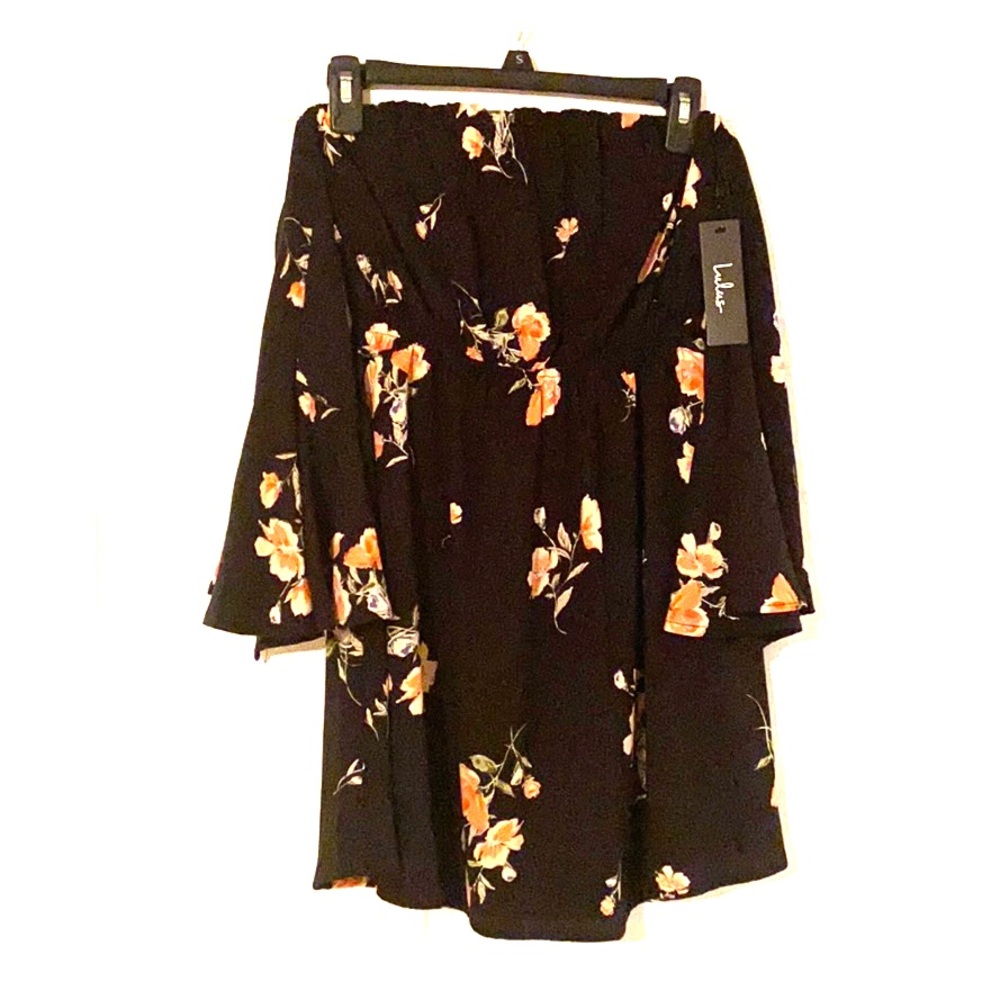 Lulus strapless bell sleeve dress - Picture 2 of 4